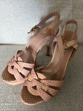Vince Camuto Blush Platform Heel Sandals size 5